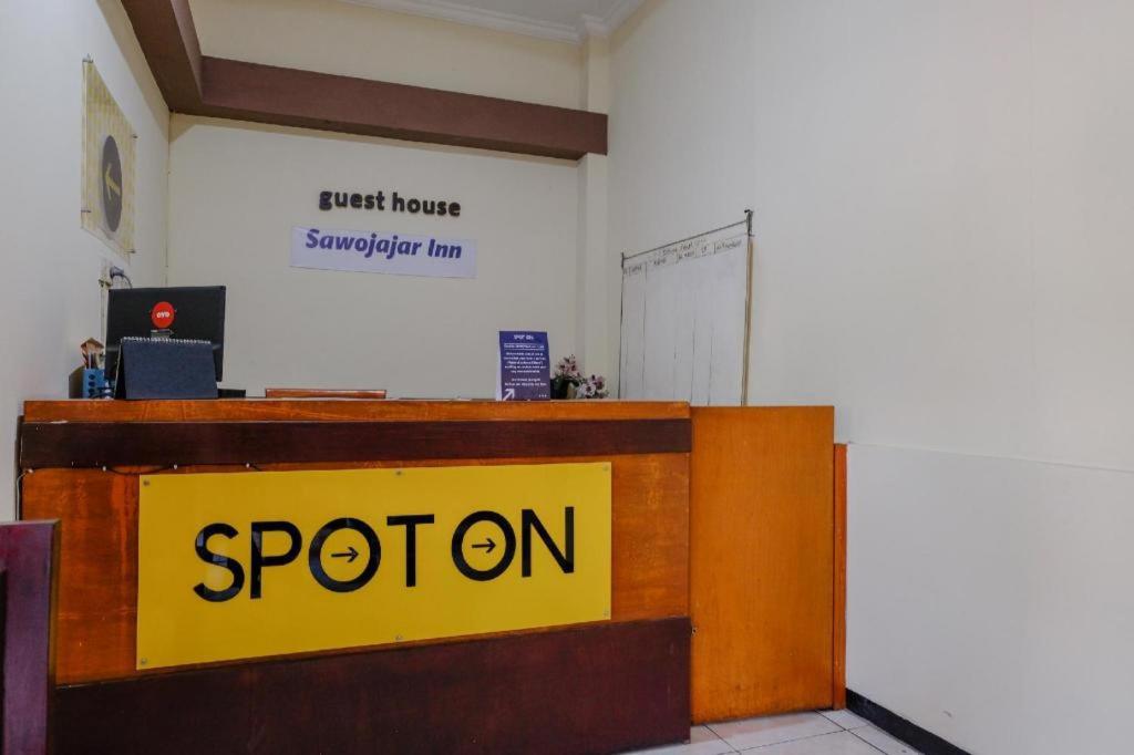 Sawojajar Inn Malang Exterior foto